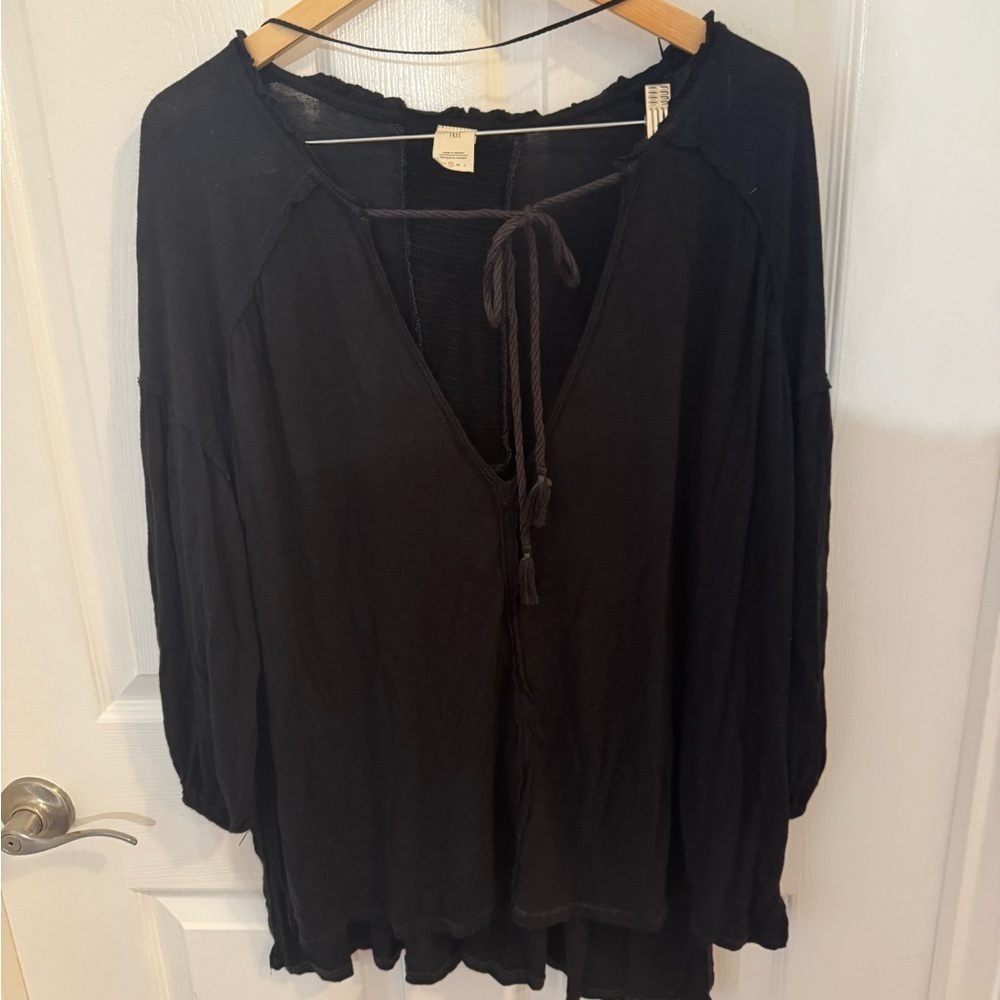We The Free black flowy Tee
